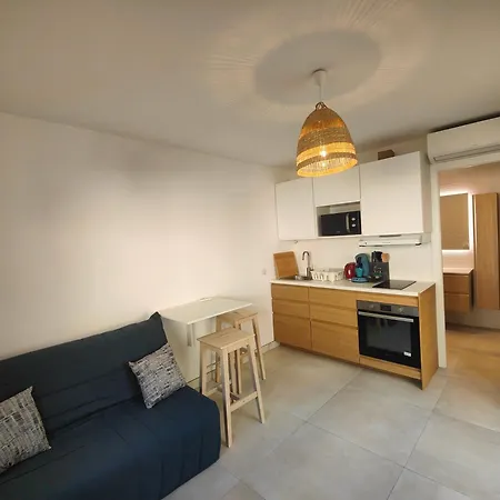 La Mimosette Apartment *